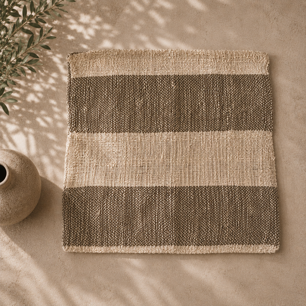 SAWA håndvevd putetrekk i bomull med beige og brune striper