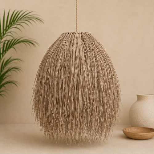 Pendellampe med lange naturfiber laget av agel
